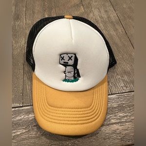 KV sports trucker hat
